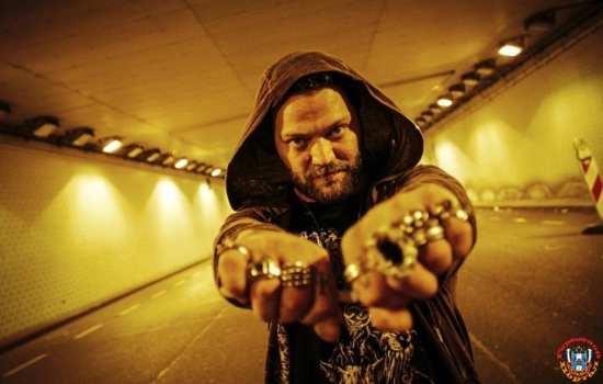 Бэм Марджера из "Чудаков" госпитализирован и подключен к аппарату ИВЛ