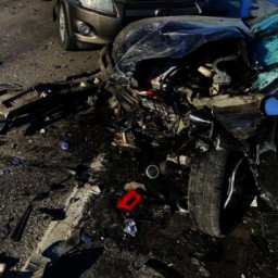 Под Ростовом 37-летний водитель иномарки пострадал в массовом ДТП
