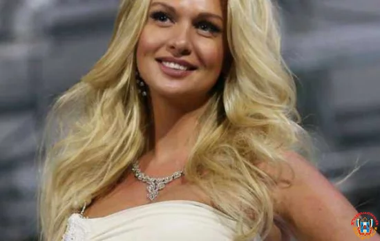 Ростовская модель Виктория Лопырева проиграла «Битву красоток РФПЛ»