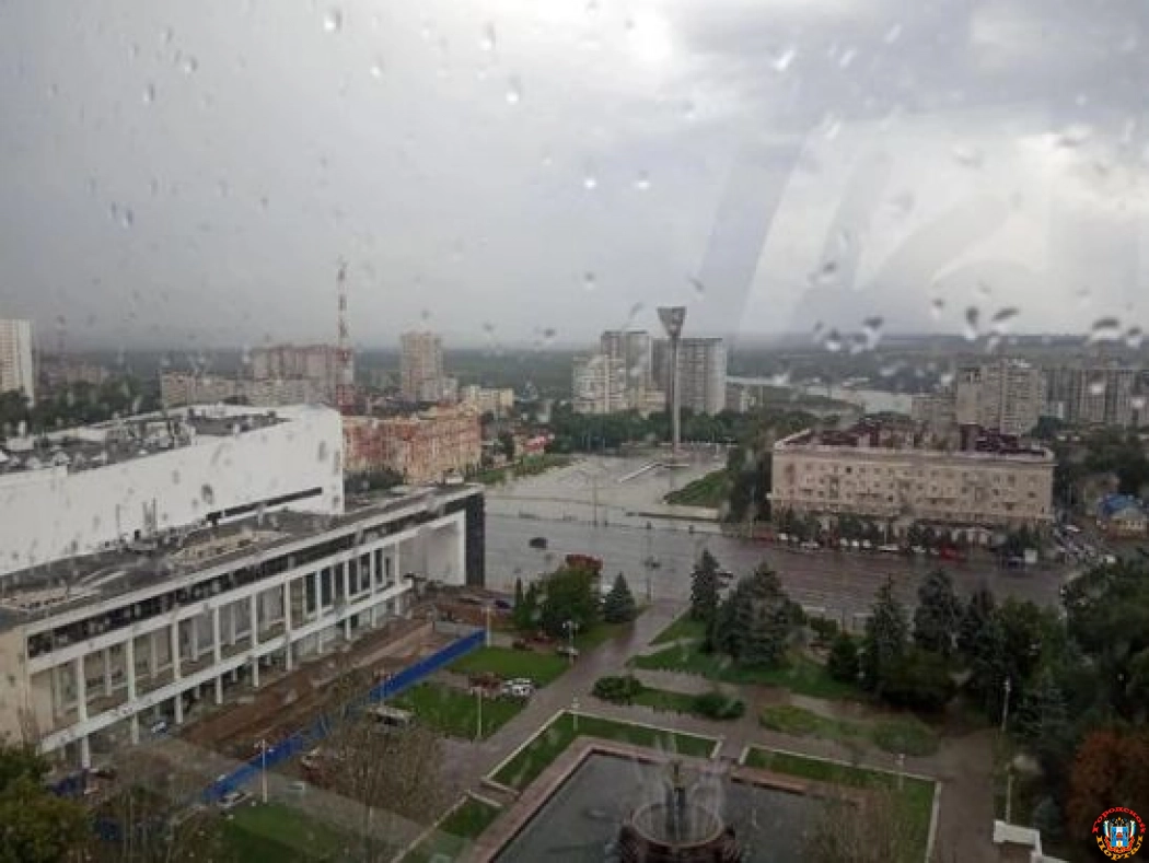 В ближайшие сутки на Ростов обрушатся ливни с грозой и сильным ветром