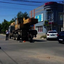 В Батайске мотоциклист пострадал в ДТП с участием автокрана