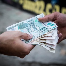 В Ростовской области сотрудника ДПС оштрафовали на 1,3 миллиона рублей за взятку