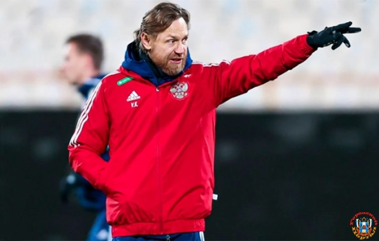 Карпин: в головах у футболистов сборной есть некоторые проблемы