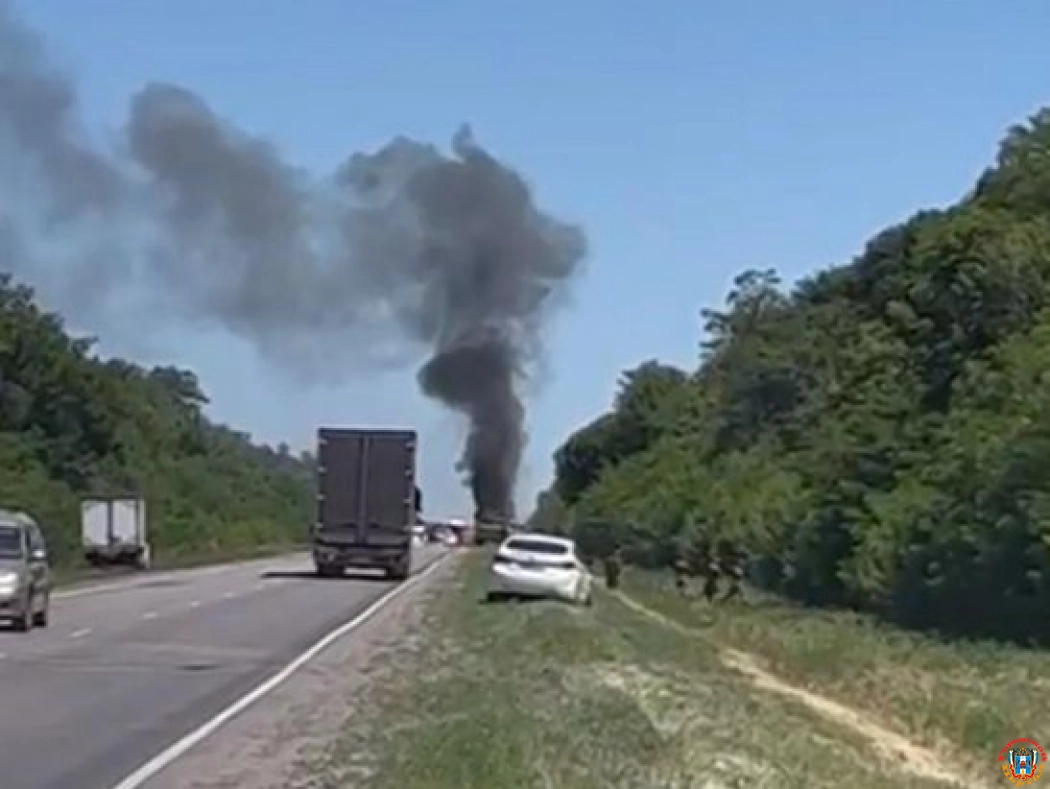 Из-за пожара на Харьковском шоссе под Новочеркасском собралась огромная пробка