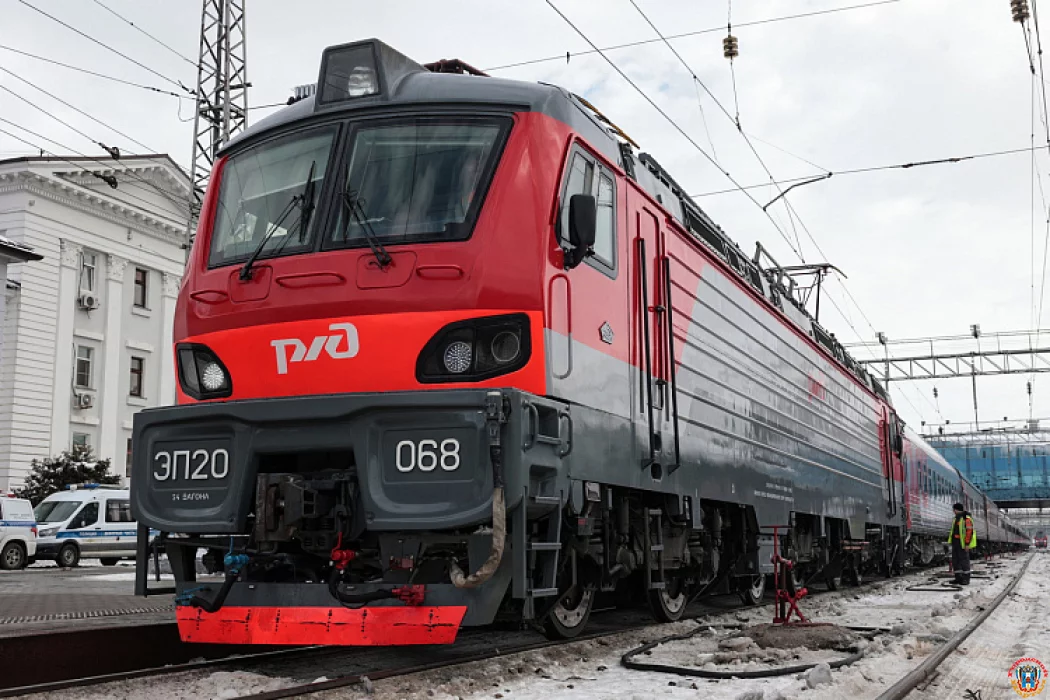 «Культурный экспресс» Дона: к 60-летию поезда «Тихий Дон» власти региона и ФПК заключили новое соглашение о сотрудничестве «Культурный экспресс» Дона: к 60-летию поезда «Тихий Дон» власти региона и ФПК заключили новое соглашение о сотрудничестве