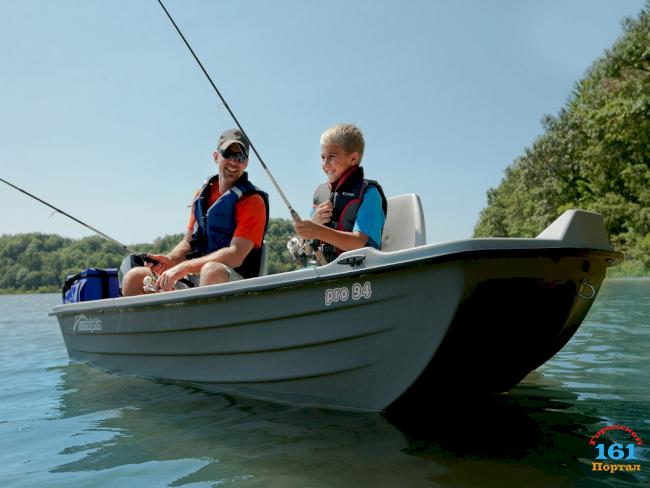 Ловля рыбы с моторной лодки