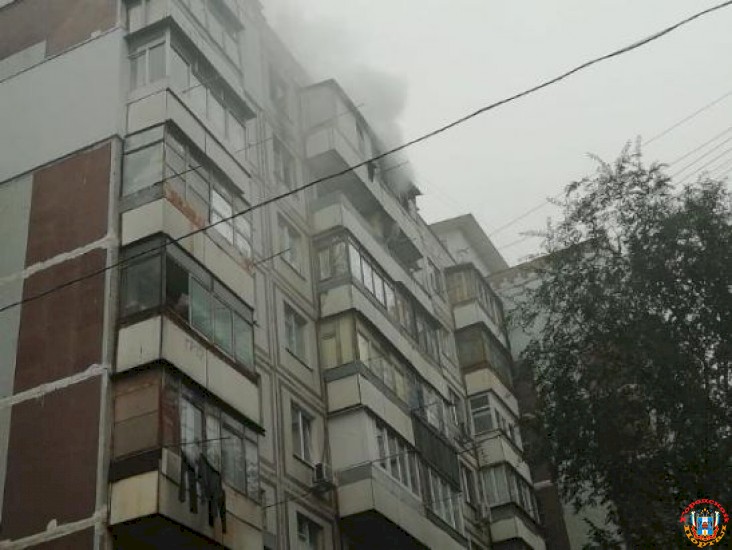 В Ростове из-за пожара в многоэтажке эвакуировали 15 человек