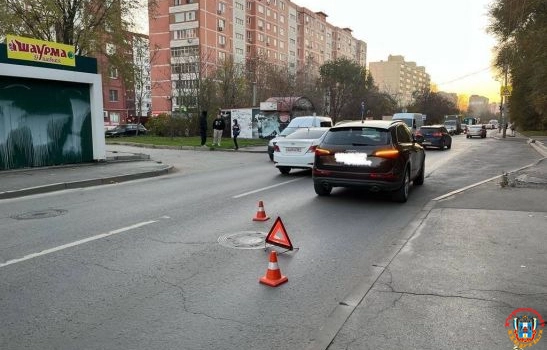 На Западном в Ростове 15-летняя девочка попала под колеса «Ауди»
