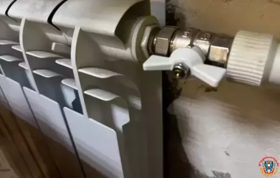 Несколько домов остались без отопления на Таганрогской из-за порыва на теплосетях