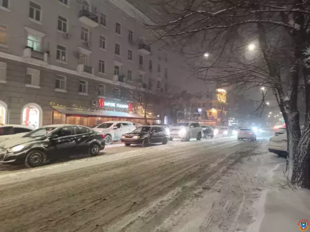 Ростов готовится к удару стихии: коммунальщики перешли на усиленный режим из-за резкого похолодания и метелей Ростов готовится к удару стихии: коммунальщики перешли на усиленный режим из-за резкого похолодания и метелей