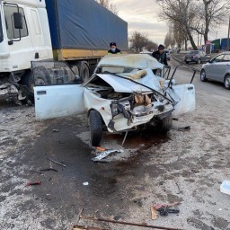 Смертельное ДТП с двумя погибшими взрослыми и ребенком произошло в Ростовской области