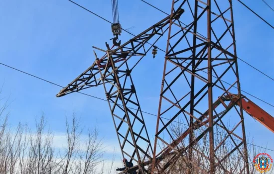 32-метровую опору ЛЭП повредил&nbsp;сильный ветер в Ростовской области