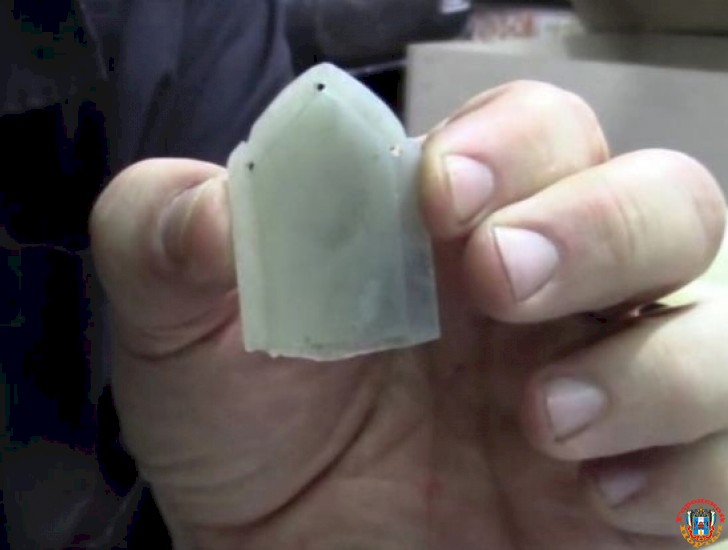 Азовские археологи рассказали о необычной нефритовой пластине