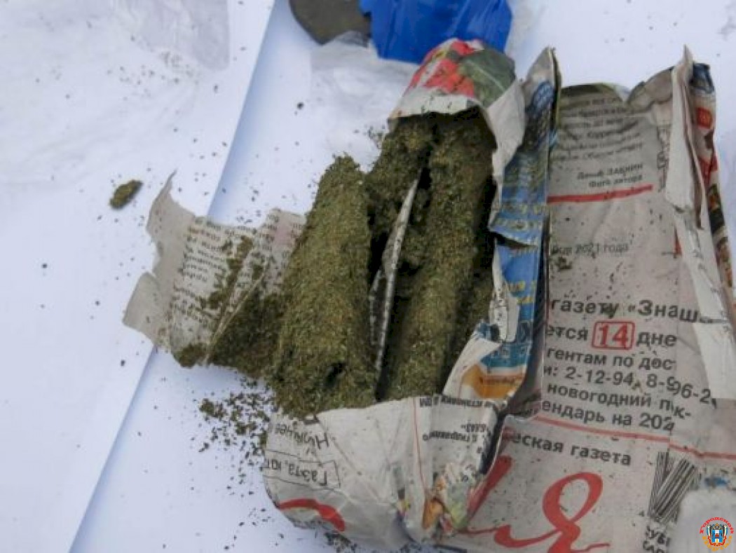 В колонию Новочеркасска пытались перебросить свертки с наркотиками