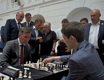 Сегодня на платформе lichess состоялся сеанс международного гроссмейстера Андрея Есипенко