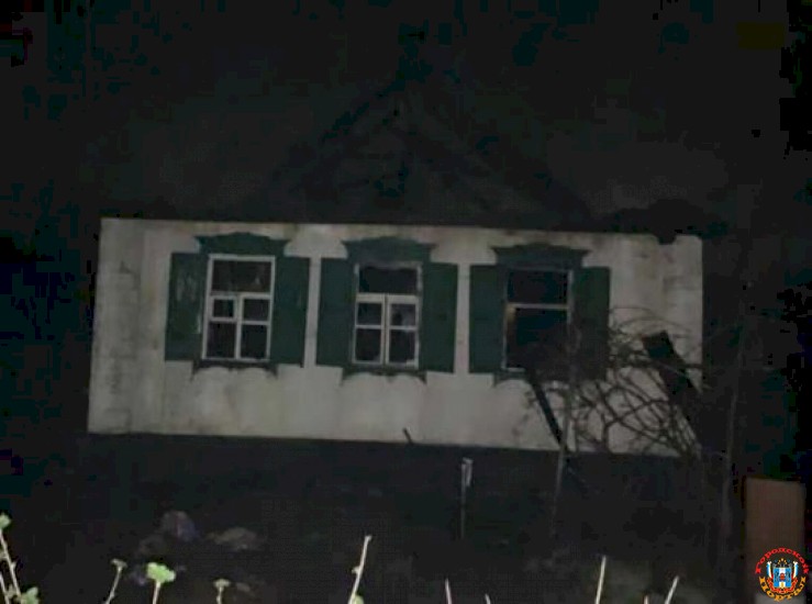 В Шахтах при пожаре в жилом доме погиб 38-летний мужчина