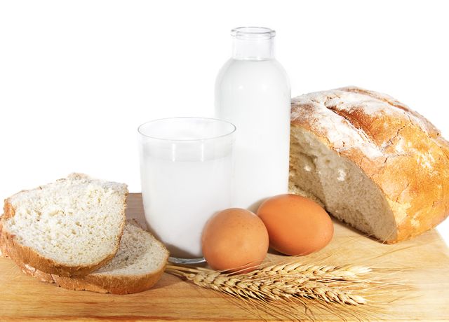 Колбаса, "молочка", яйца и хлеб: какие продукты стоят в Ростове дороже всех в области