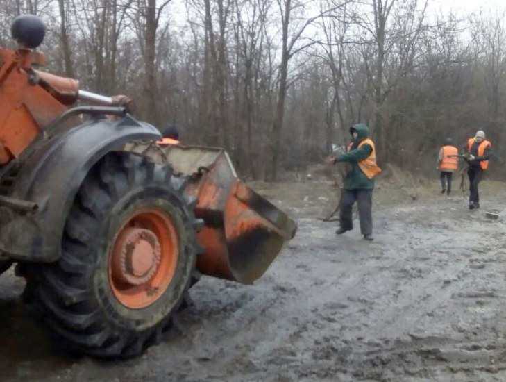 Мусорную гору весом в 20 тонн убрали с территории ЖК «Суворовский» в Ростове
