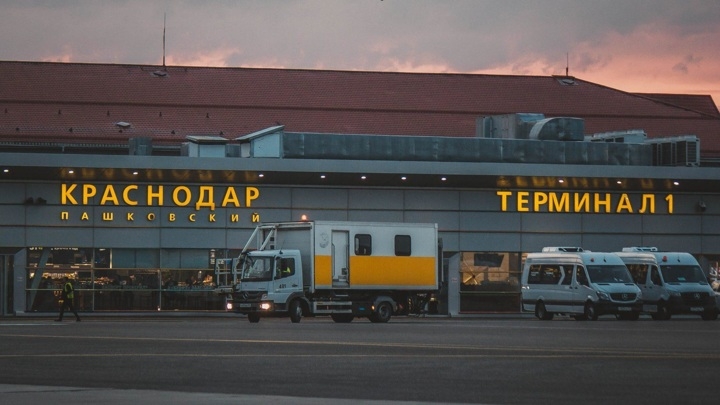Аэропорты Краснодара, Геленджика и Анапы закрыты до 14 марта