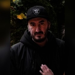 В Ростове мужчина уехал из дома на «Хонде Аккорд» и пропал без вести