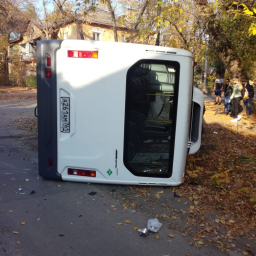 В Новочеркасске произошла авария с участием маршрутки