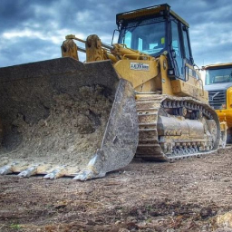 В Ростове по решению суда снесли дом