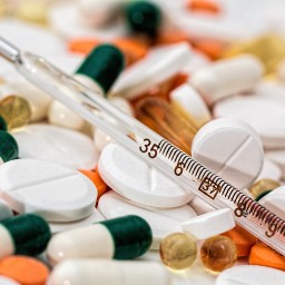 Двух мужчин в Ростове осудят за продажу сильнодействующих препаратов рядом с аптекой