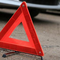 В Ростове столкнулись автобус и легковушка