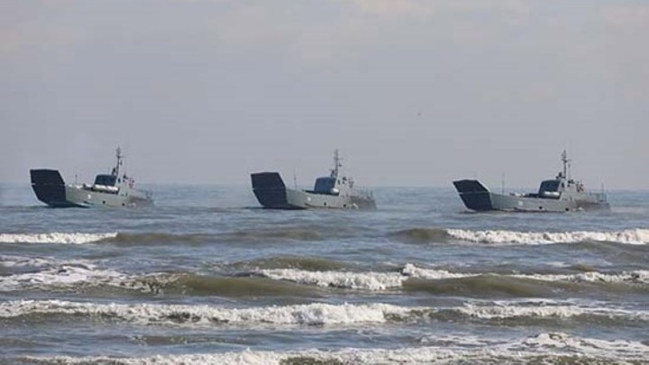 Десантные корабли Каспийской флотилии уйдут в Черное море