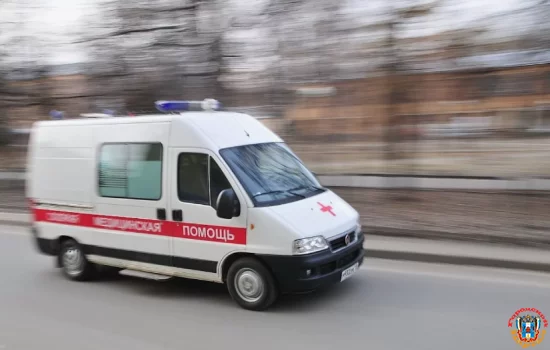 Выпавший из окна четвертого этажа 17-летний парень скончался