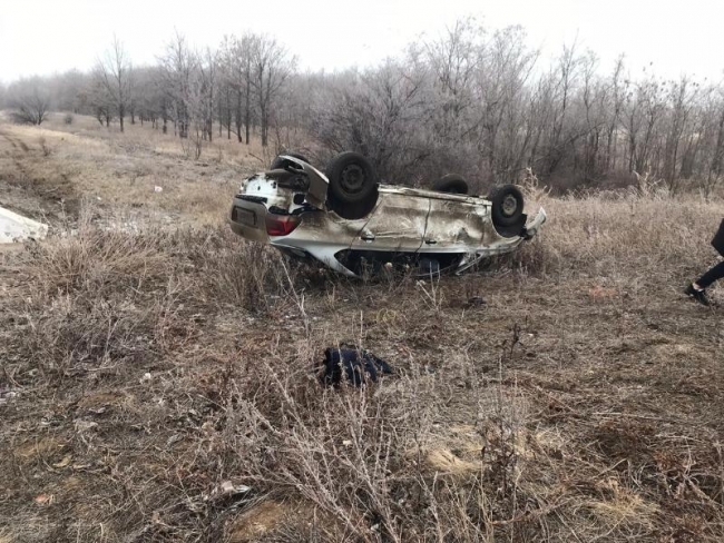 В Ростовской области в аварии погибла 26-летняя девушка