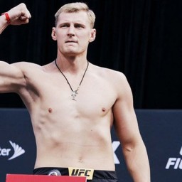 Боец UFC Волков нацелился на чемпионский пояс Нганну