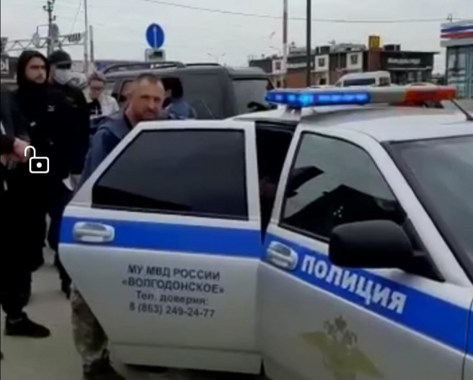Предпринимателей рынка «Атлант» под Ростовом перестали пускать к своим магазинам без документов