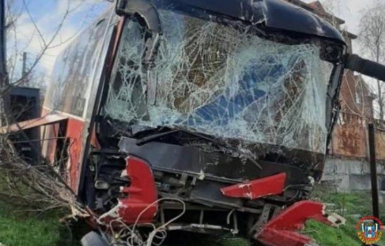 Тысячи ростовчан остались без электричества из-за ДТП с автобусом на Профсоюзной