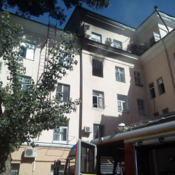 В Ростове жильцов многоквартирного дома эвакуировали из-за пожара