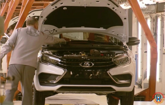 "АвтоВАЗ" планирует покрыть весь спрос на Lada Vesta в 2023 году