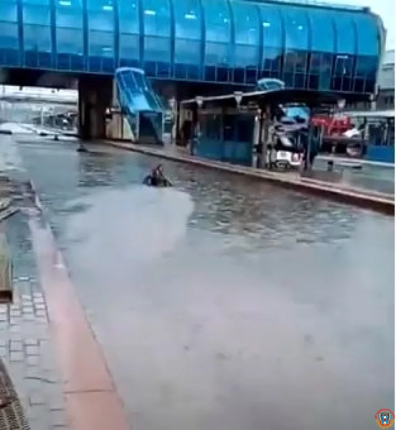 Подтопление путей на станции Ростов-Главный не повлияло на движение поездов