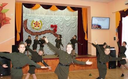 Донские школьники принимают участие в месячнике военно-патриотической работы