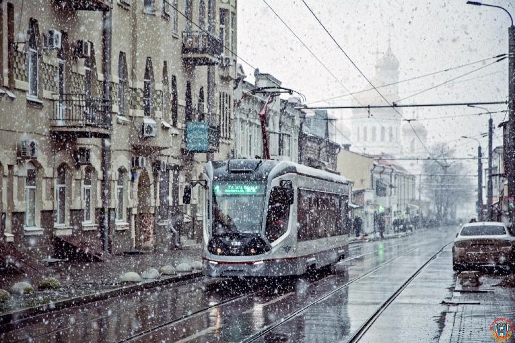 В Ростове объявили штормовое предупреждение из-за снегопадов с гололедом