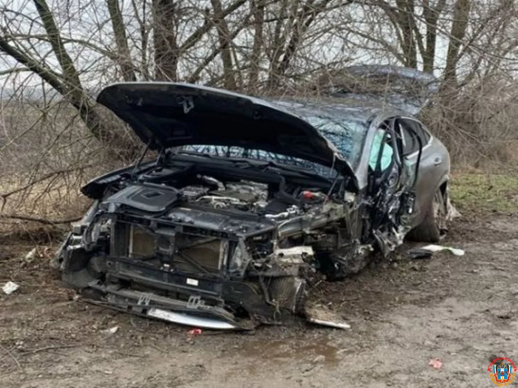 Под Таганрогом водитель «Тойоты» пострадал в массовом ДТП