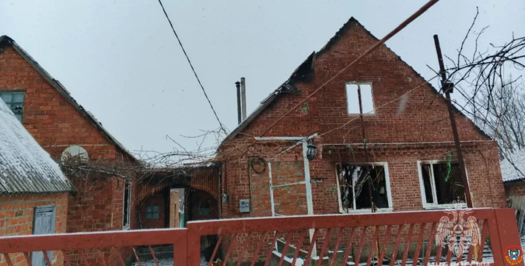 Жительница Чертковского района получила серьезные ожоги при попытке самостоятельно потушить пожар из-за неисправной проводки