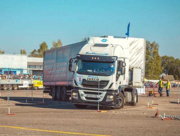 Самые крутые водители грузовиков поборются за миллион рублей в Ростове