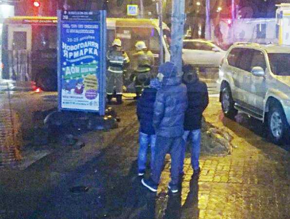Пассажиры в панике выскакивали из загоревшегося на ходу автобуса в Ростове