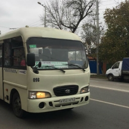 Ростовчанин требует вернуть большие автобусы на маршрут «мкр. Суворовский - пл. Карла Маркса"