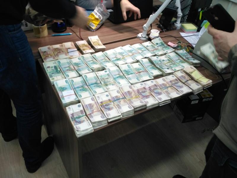 В Ростовской области ФСБ пресекли деятельность ОПГ, обналичивших более 10 млрд рублей В Ростовской области ФСБ пресекли деятельность ОПГ, обналичивших более 10 млрд рублей