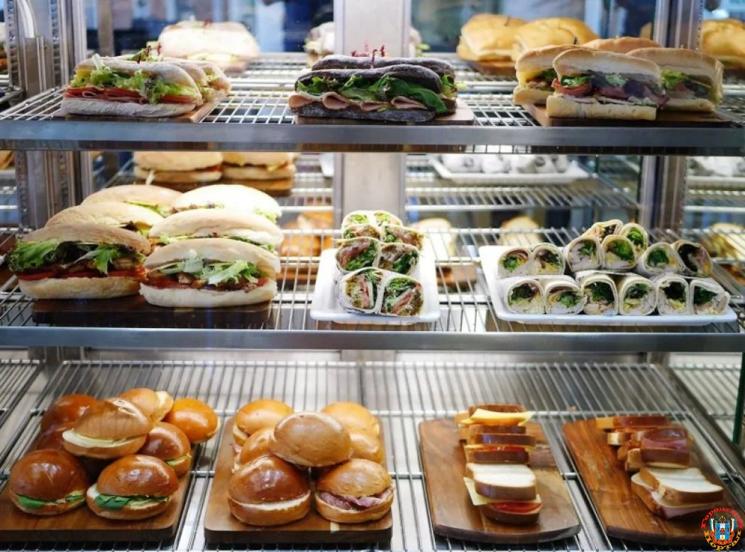 Ряд санитарных нарушений выявили в кафе на вокзале в Ростовской области Ряд санитарных нарушений выявили в кафе на вокзале в Ростовской области