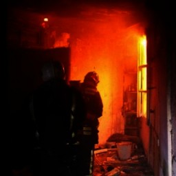 В Ростовской области 42-летний мужчина погиб при пожаре в своей квартире