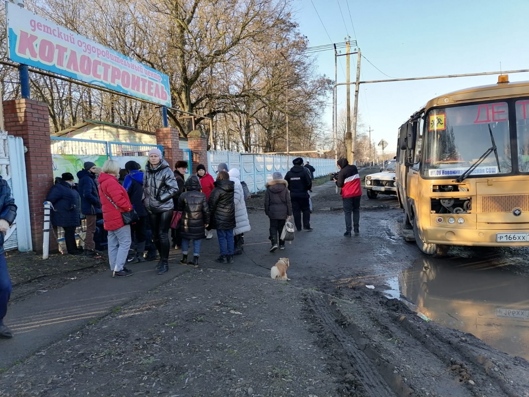 Для переброски беженцев направили общественный транспорт из Ростова-на-Дону