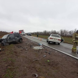 Ребенок и трое взрослых пострадали в ДТП в Ростовской области