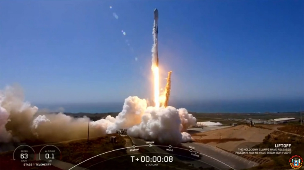 В SpaceX сообщили об успешном запуске на орбиту 54 спутников связи